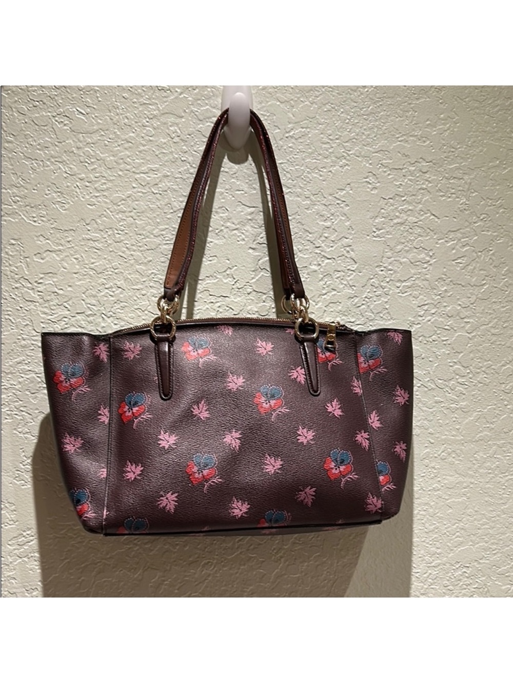 Coach Christie Floral Leather Shoulder Tote with Pink & Red Flowers - Picture 4 of 9